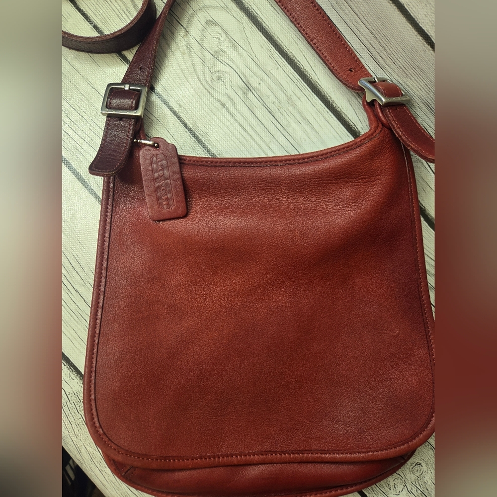Coach Vintage RED Slim Saddle Flap Cross Body Leather Bag PurseStyle 9135 - Picture 2 of 12
